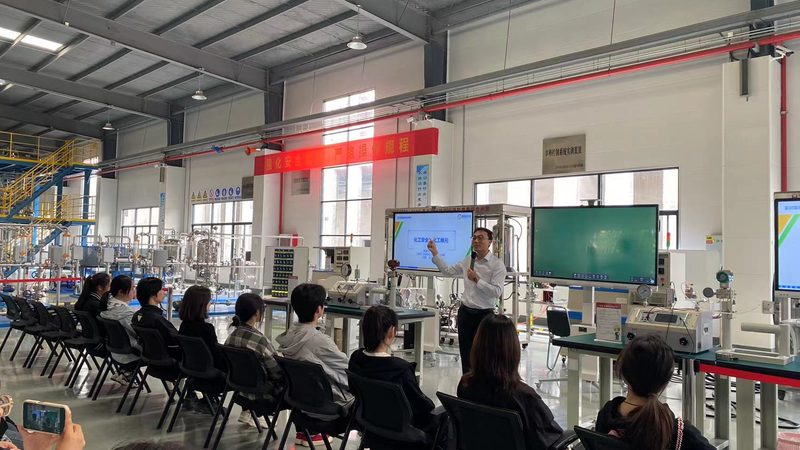 改性塑料定制，价格多少一吨？揭秘定制背后的考量因素